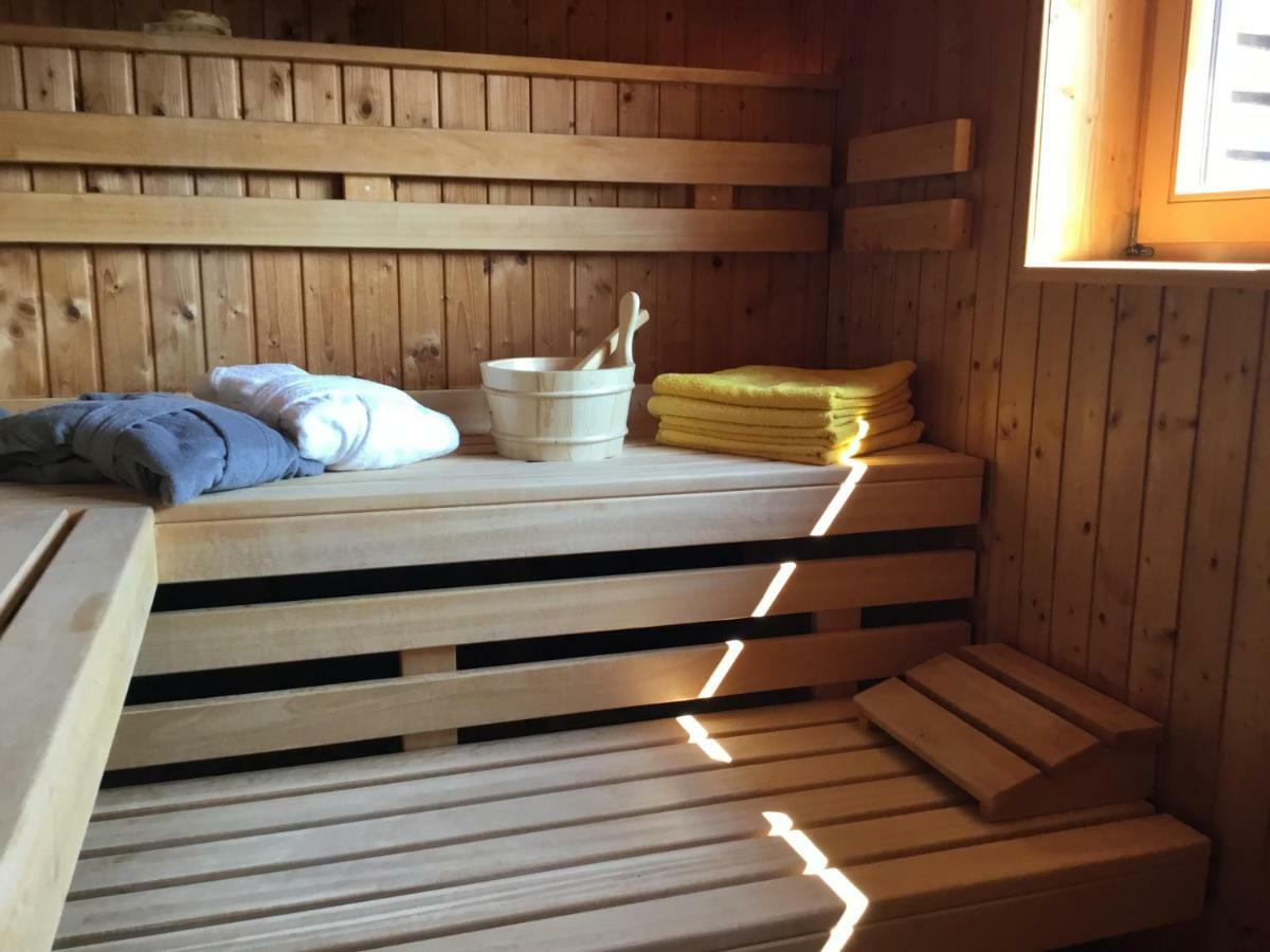 "Natur Pur" Ferienwohnung Mit Eigener Sauna Rons Exterior photo